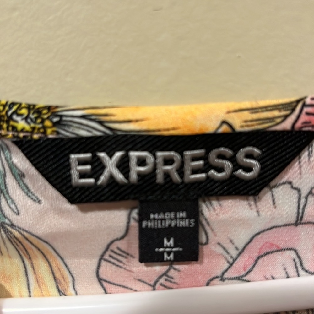 Express flowy top - Picture 2 of 4